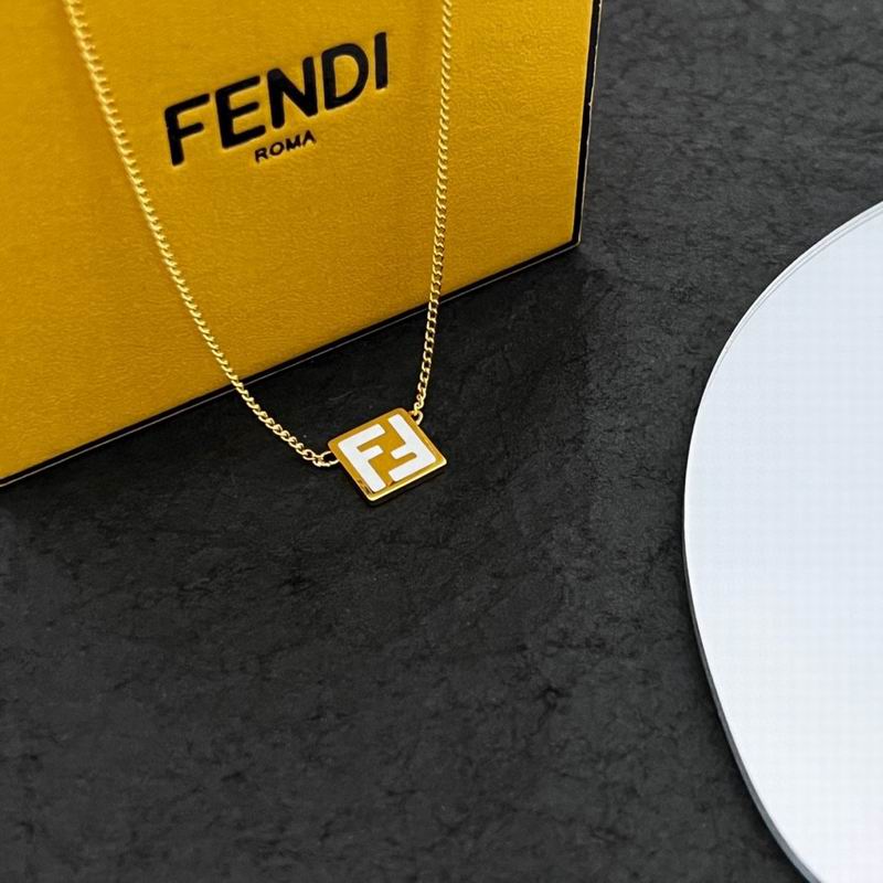 Fendi necklace 10lyr5